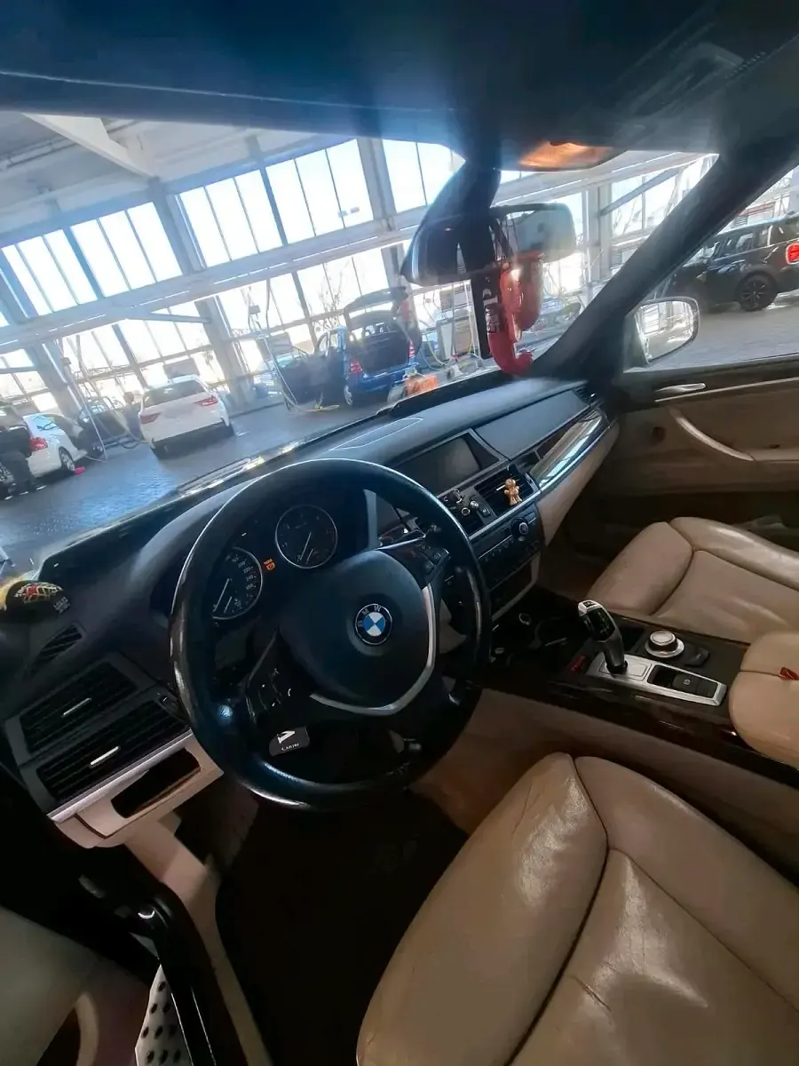 Gebraucht BMW X5 230 PS (169 kW) 2010 Schwarz SUV