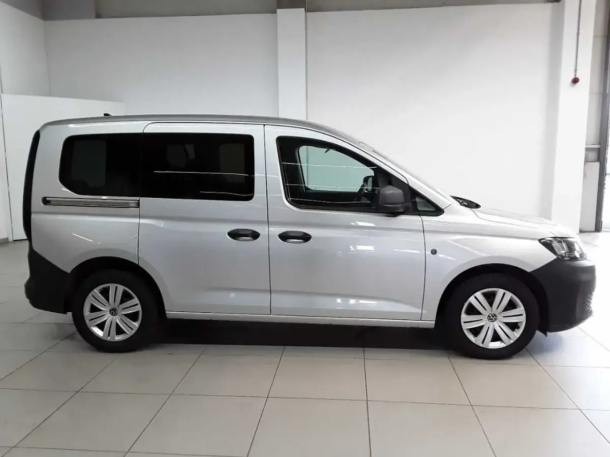 Gebraucht VW Caddy 114 PS (83 kW) 2022 Reflexsilber metallic Van / Kleinbus