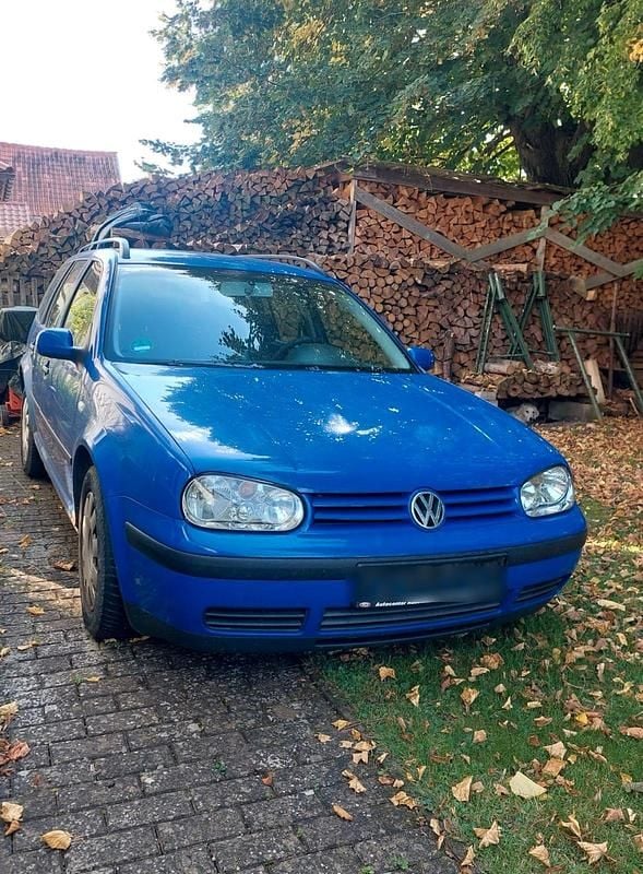 Blau Gebraucht 2005 VW Golf IV Kombi | 500 € (Superpreis) - Bild 1/4