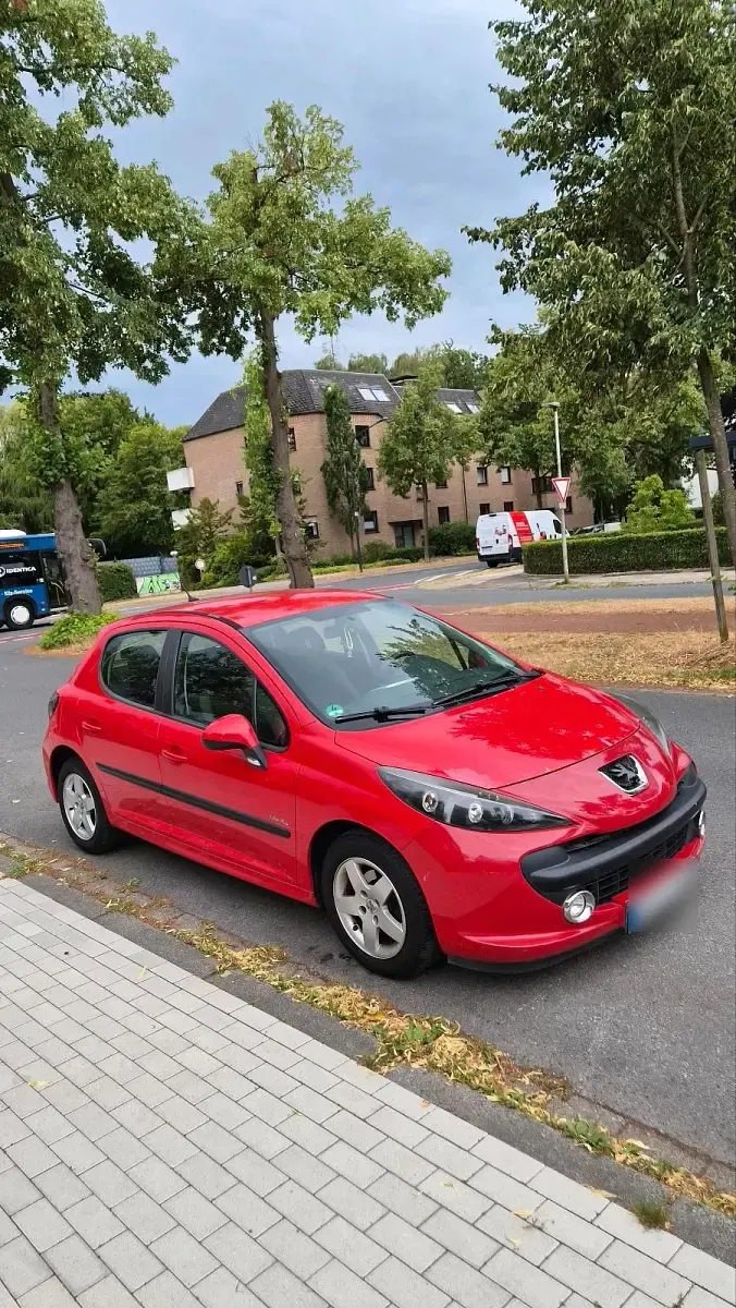 Gebraucht Peugeot 207 75 PS (55 kW) 2009 Kleinwagen