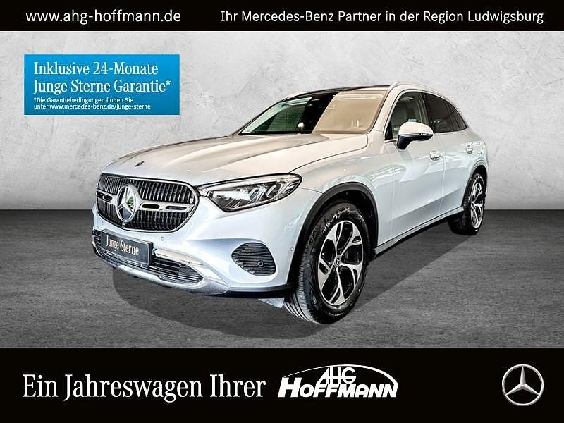 Silber Gebraucht 2024 Mercedes GLC200 Avantgarde SUV | 52.925 € (Fairer Preis) - Bild 1/4