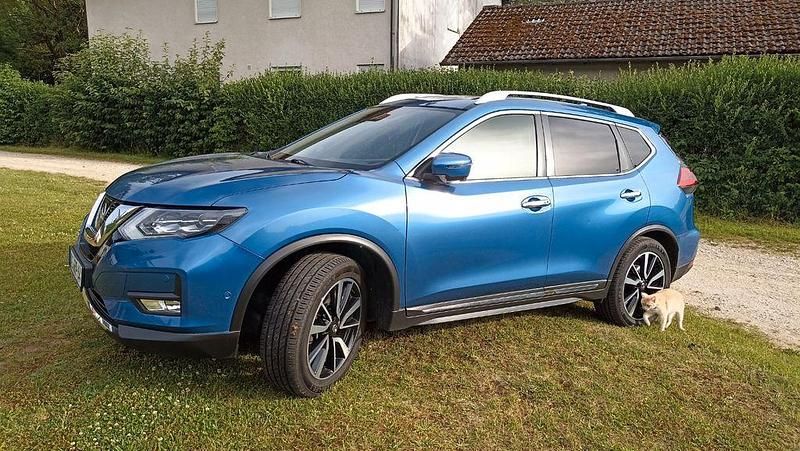 Blau Gebraucht 2018 Nissan X-Trail Tekna SUV | 17.900 € (Fairer Preis) - Bild 1/4