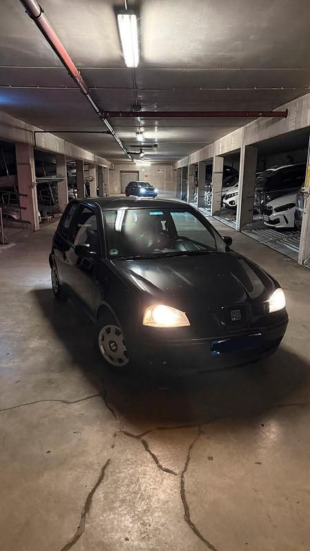 Schwarz Gebraucht 2002 Seat Arosa Kleinwagen | 600 € (Fairer Preis) - Bild 1/4