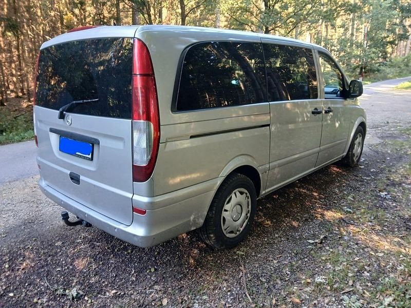 Silber Gebraucht 2008 Mercedes Vito Van / Kleinbus | 5.800 € (Superpreis) - Bild 1/4