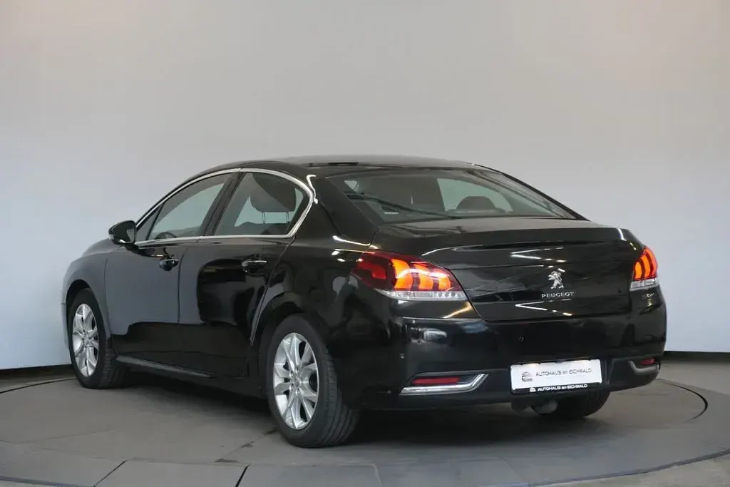 Gebraucht Peugeot 508 Allure 165 PS (121 kW) 2016 Schwarz Limousine