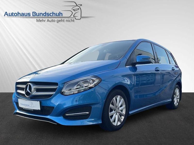 Blau Gebraucht 2015 Mercedes B220 Style Van / Kleinbus | 17.990 € (Guter Preis) - Bild 1/4