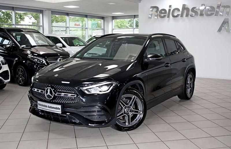 Gebraucht Mercedes GLA220 AMG 190 PS (139 kW) 2023 Kosmoschwarz (metallic) SUV