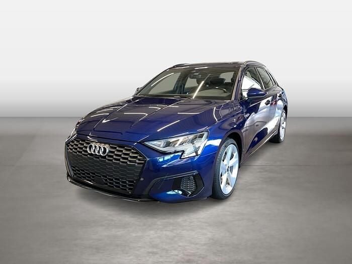 Navarrablau met Gebraucht 2021 Audi A3 Sportback Advanced Limousine | 23.820 € (Guter Preis) - Bild 1/4