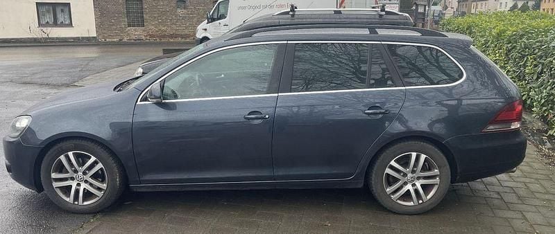 Gebraucht VW Golf VI Comfortline 122 PS (89 kW) 2009 Blau Kleinwagen