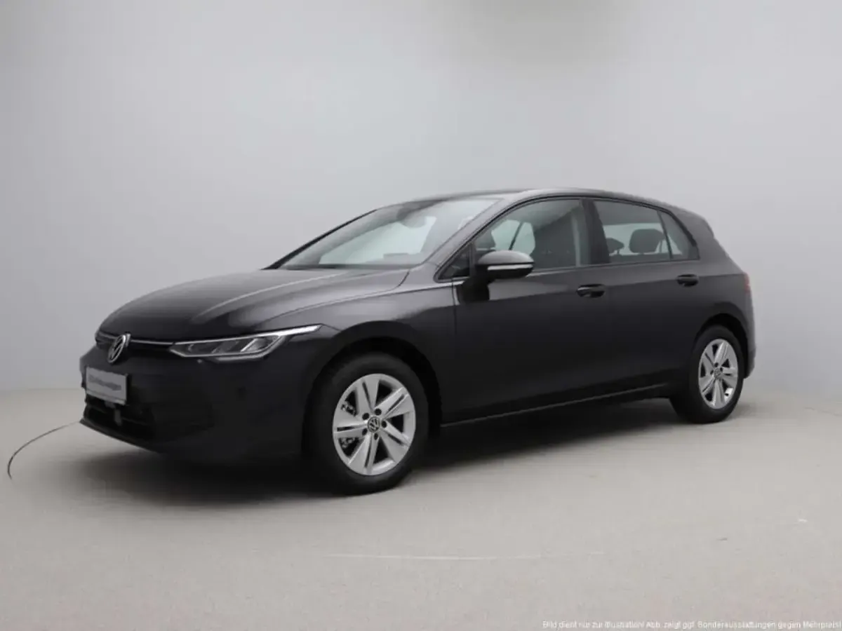 Neu VW Golf VIII R-line Plus 150 PS (110 kW) 2026 Wählbar  ggf gegen aufpreis Limousine