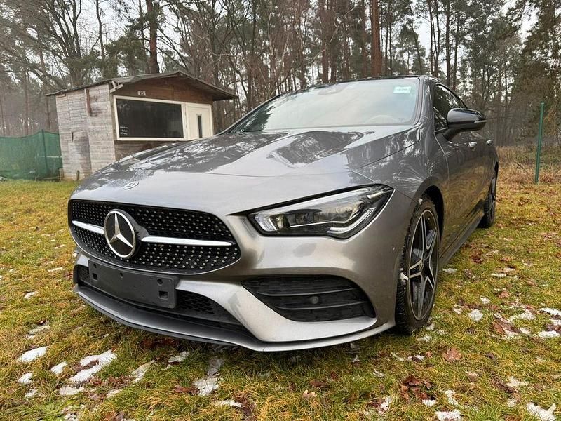 Gebraucht Mercedes CLA200 Shooting Brake AMG line 150 PS (110 kW) 2021 Grau Kombi