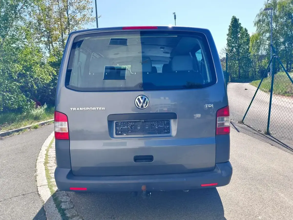 Second-hand VW Transporter 140 CP (102 kW) 2010 Gri Van