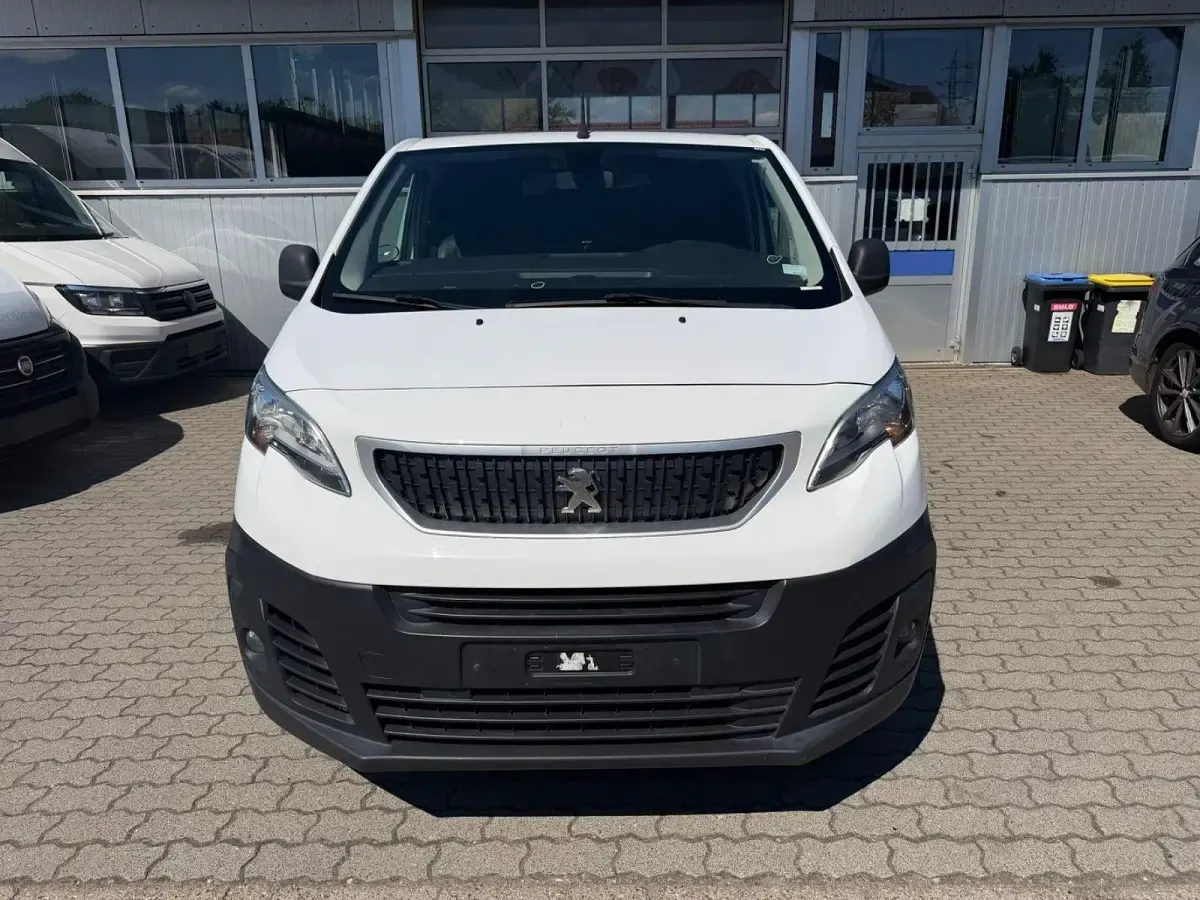 Gebraucht Peugeot Expert 116 PS (85 kW) 2020 Weiß Van
