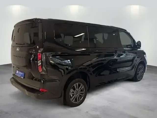 Neu Ford Tourneo Custom Titanium 2026 Schwarz Van