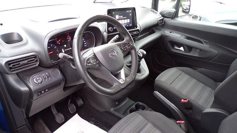 Gebraucht Opel Combo Life Edition 110 PS (80 kW) 2019 Blau Limousine