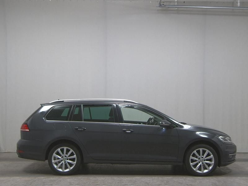 Grau Gebraucht 2019 VW Golf VII Highline Kombi | 11.890 € (Guter Preis) - Bild 1/4