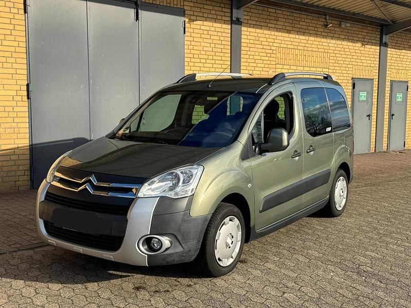 Gebraucht Citroën Berlingo XTR 120 PS (88 kW) 2010 Grün Van / Kleinbus