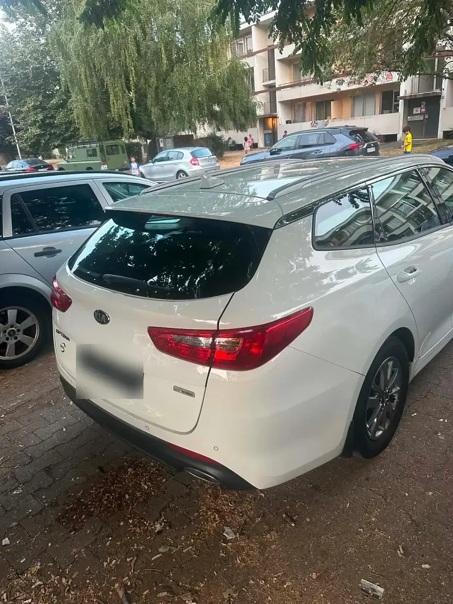 Gebraucht Kia Optima 145 PS (106 kW) 2017 Weiß Kombi