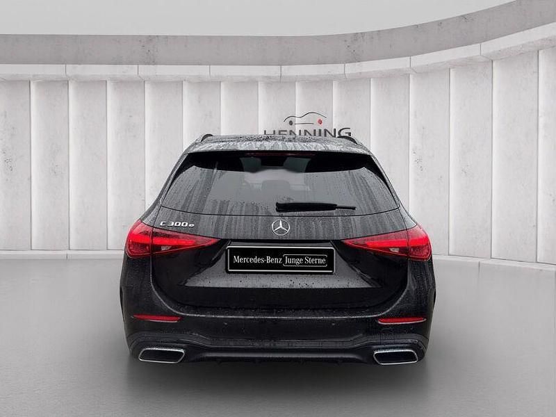 Gebraucht Mercedes C300e AMG 204 PS (150 kW) 2022 Lack obsidianschwarz Kombi