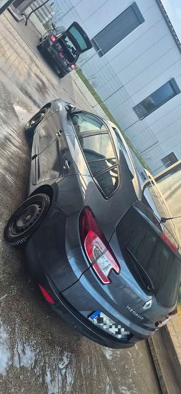 Gebraucht Renault Mégane III Intens 110 PS (80 kW) 2016 Schwarz Limousine