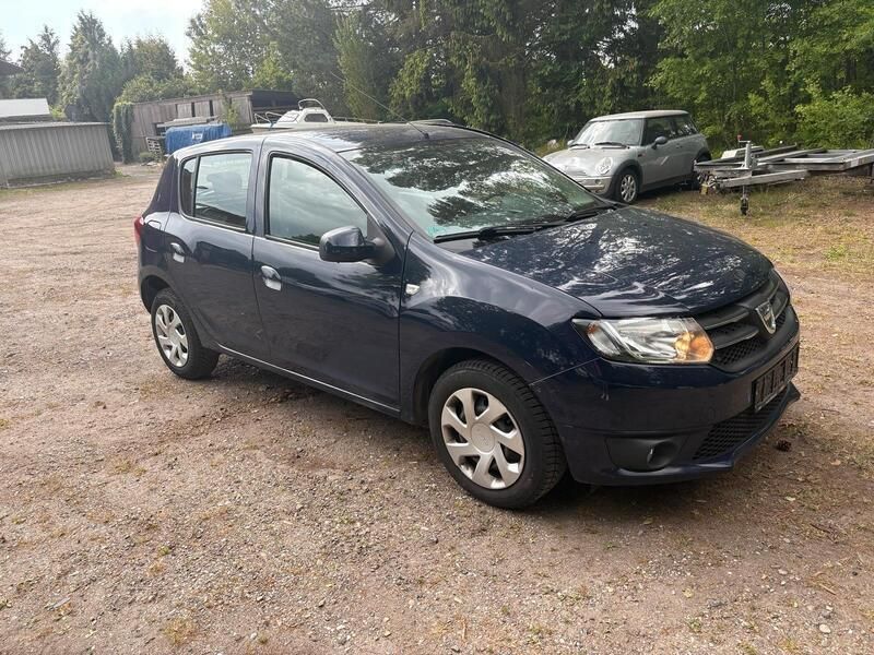 Blau Gebraucht 2014 Dacia Sandero Kleinwagen | 2.600 € (Superpreis) - Bild 1/4