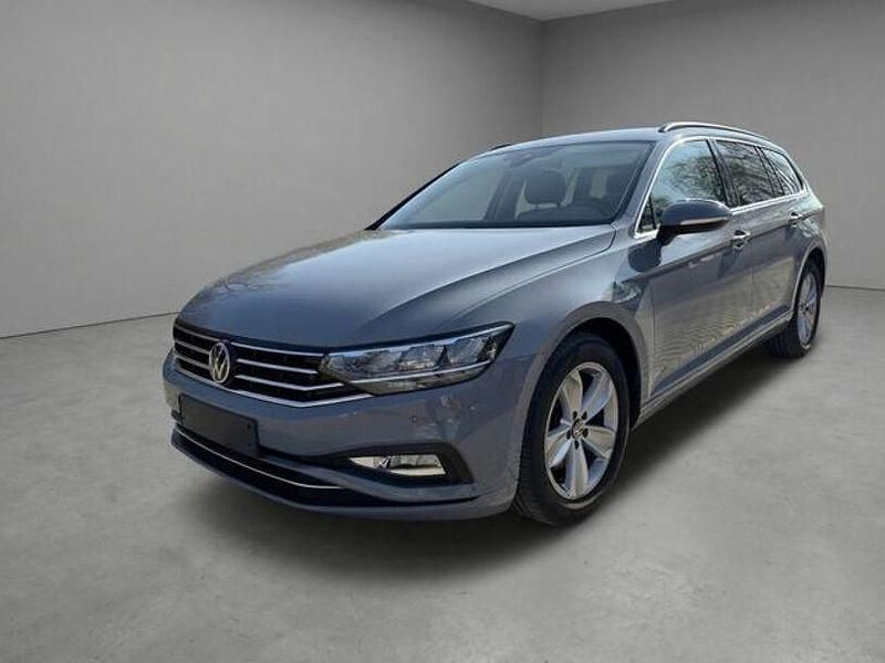Gebraucht VW Passat Business 190 PS (139 kW) 2022 Grau Kombi