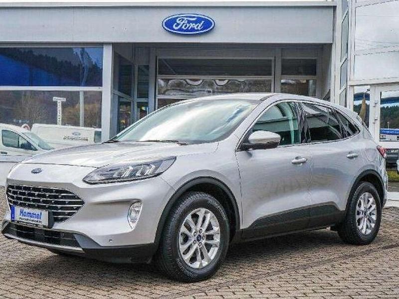 Gebraucht Ford Kuga Titanium 150 PS (110 kW) 2020 Silber SUV