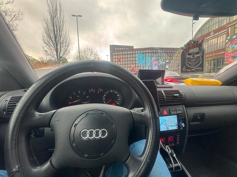 Brugt Audi A3 106 HK (77 kW) 2000 Grå Hatchback
