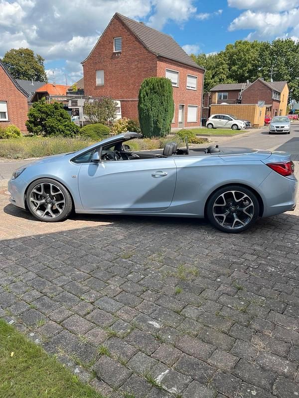 Gebraucht Opel Cascada OPC 200 PS (147 kW) 2014 Blau Cabrio