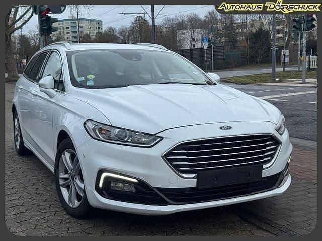 Gebraucht Ford Mondeo Titanium 150 PS (110 kW) 2019 Weiß (frostweiß) Kombi