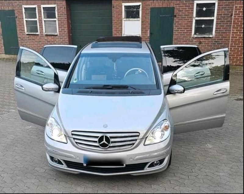 Gebraucht Mercedes B200 193 PS (141 kW) 2005 Silber Van / Kleinbus