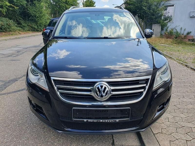 Schwarz Gebraucht 2011 VW Tiguan Sportline SUV | 11.990 € (Fairer Preis) - Bild 1/4