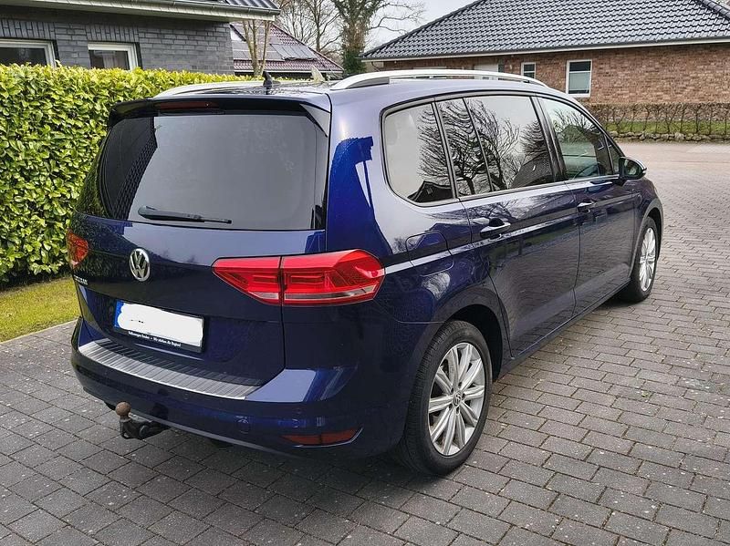 Używany VW Touran Join 116 KM (85 kW) 2018 Niebieski Minivan