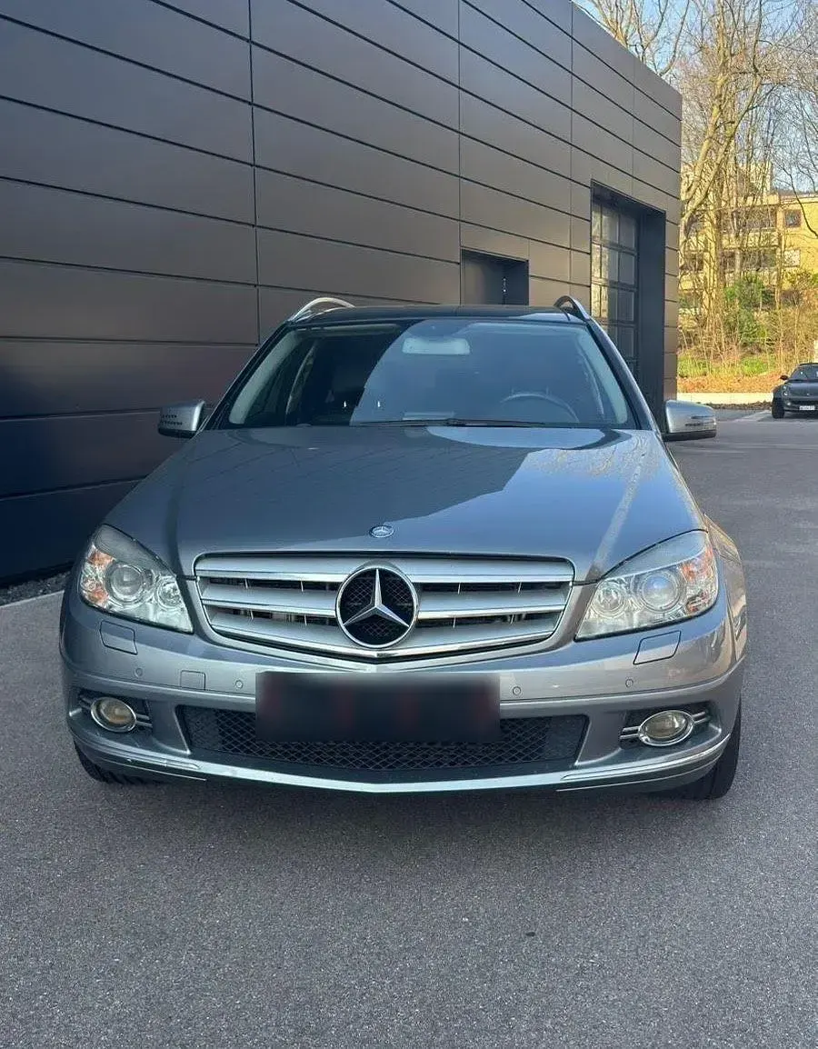 Gebraucht Mercedes C320 Avantgarde 224 PS (164 kW) 2008 Grau Limousine