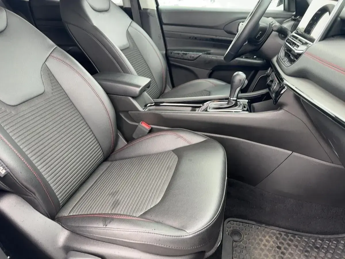 Gebraucht Jeep Compass 131 PS (96 kW) 2023 Schwarz SUV