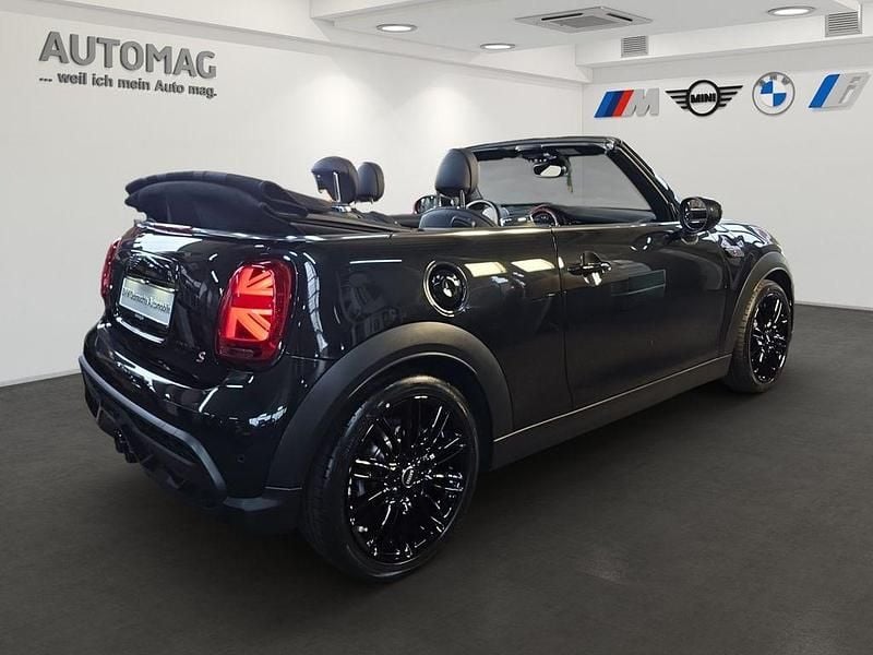 Gebraucht Mini Cooper S Cabriolet 192 PS (141 kW) 2023 Midnight black ii Cabrio