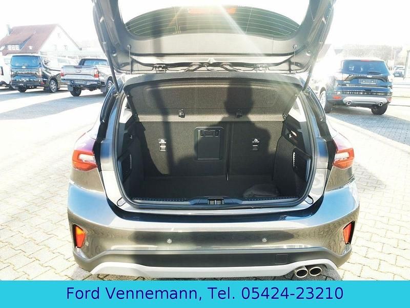 Gebraucht Ford Focus Active X 155 PS (114 kW) 2025 Grau Limousine