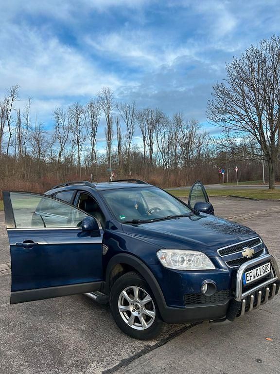 Blau Gebraucht 2008 Chevrolet Captiva LS SUV | 1.500 € (Superpreis) - Bild 1/4