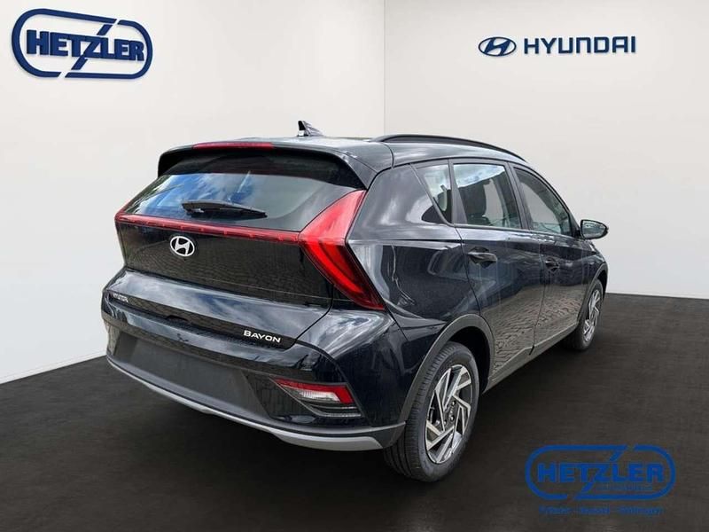 Neu Hyundai Bayon Trend 101 PS (74 kW) 2025 Phantom black / met SUV