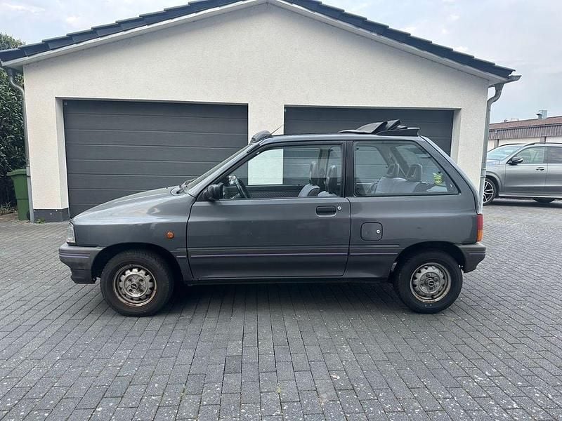 Gebraucht Mazda 121 54 PS (39 kW) 1990 Grau Kleinwagen