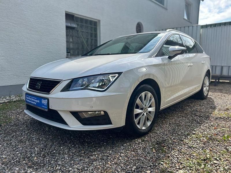 Weiß Gebraucht 2020 Seat Leon ST Style Kombi | 9.399 € (Guter Preis) - Bild 1/4