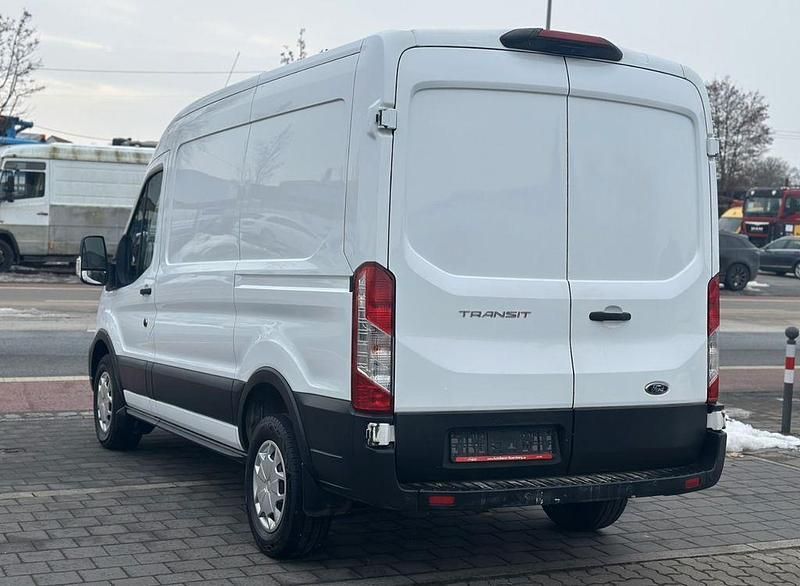 Gebraucht Ford Transit 131 PS (96 kW) 2020 Weiß Van / Kleinbus