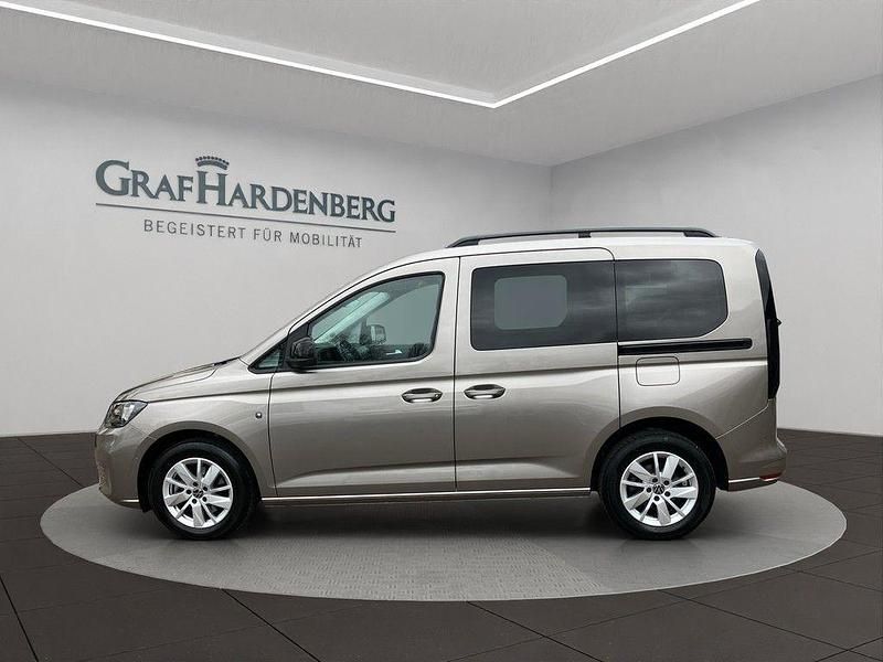 Gebraucht VW Caddy Life 122 PS (89 kW) 2024 Gelb Van / Kleinbus