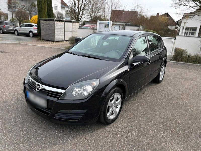 Gebraucht Opel Astra 105 PS (77 kW) 2006 Schwarz Kleinwagen