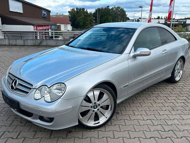 Silber Gebraucht 2008 Mercedes CLK350 Elegance Coupé | 5.999 € (Superpreis) - Bild 1/4