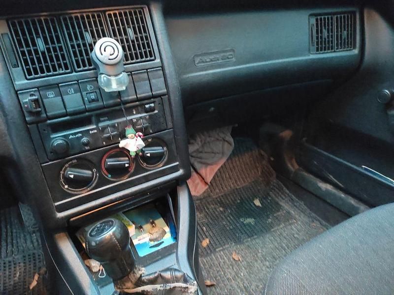 Gebraucht Audi 80 90 PS (66 kW) 1990 Grau Limousine