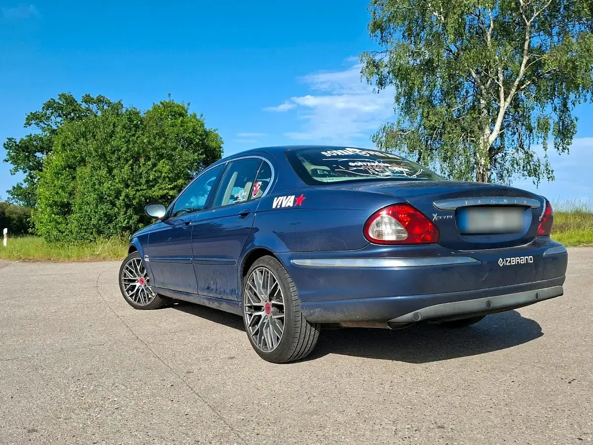 Gebraucht Jaguar X-type 130 PS (95 kW) 2004 Blau Limousine