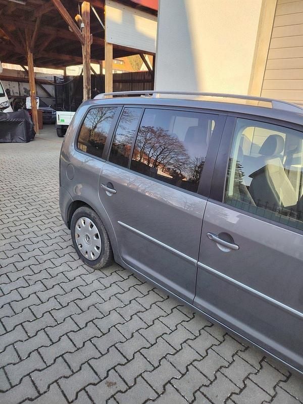 Gebraucht VW Touran 140 PS (102 kW) 2008 Grau Van / Kleinbus
