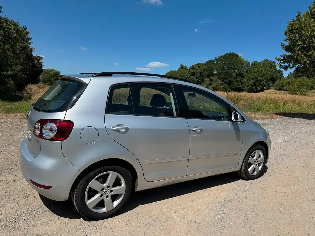 Gebraucht VW Golf Plus Cross Comfortline 77 PS (56 kW) 2010 Silber Limousine
