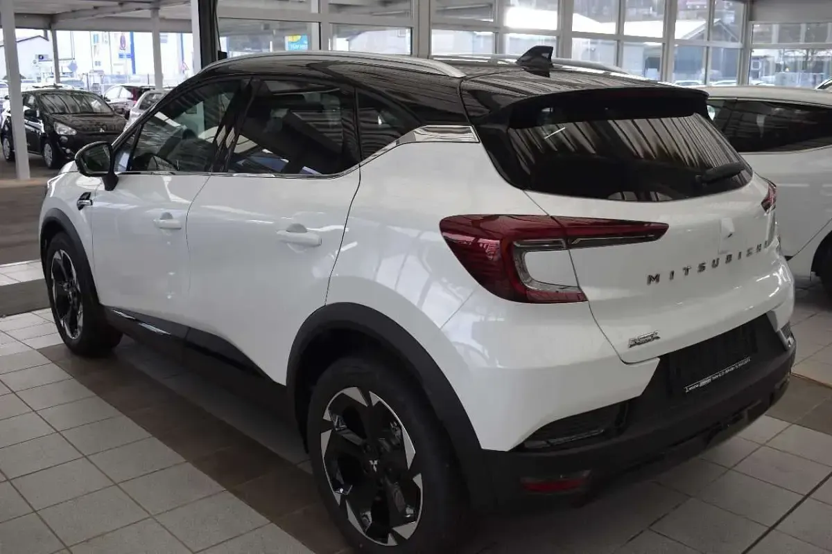 Gebraucht Mitsubishi ASX Edition 158 PS (116 kW) 2025 Himalayaweiß/onyxschwarz SUV